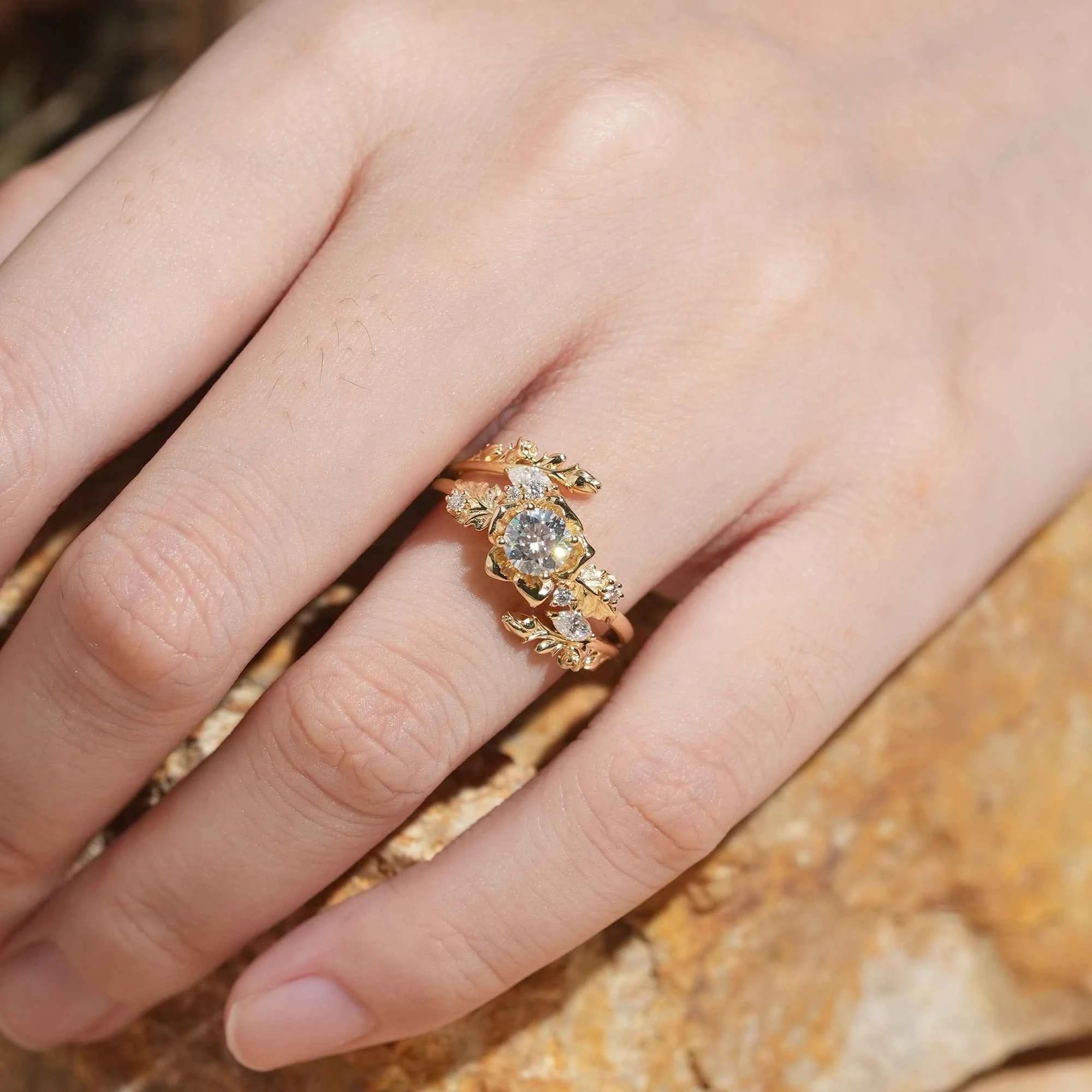 Blooming Rose Moissanite with Rose Buds Ring Set - Yuna - GemsMagic