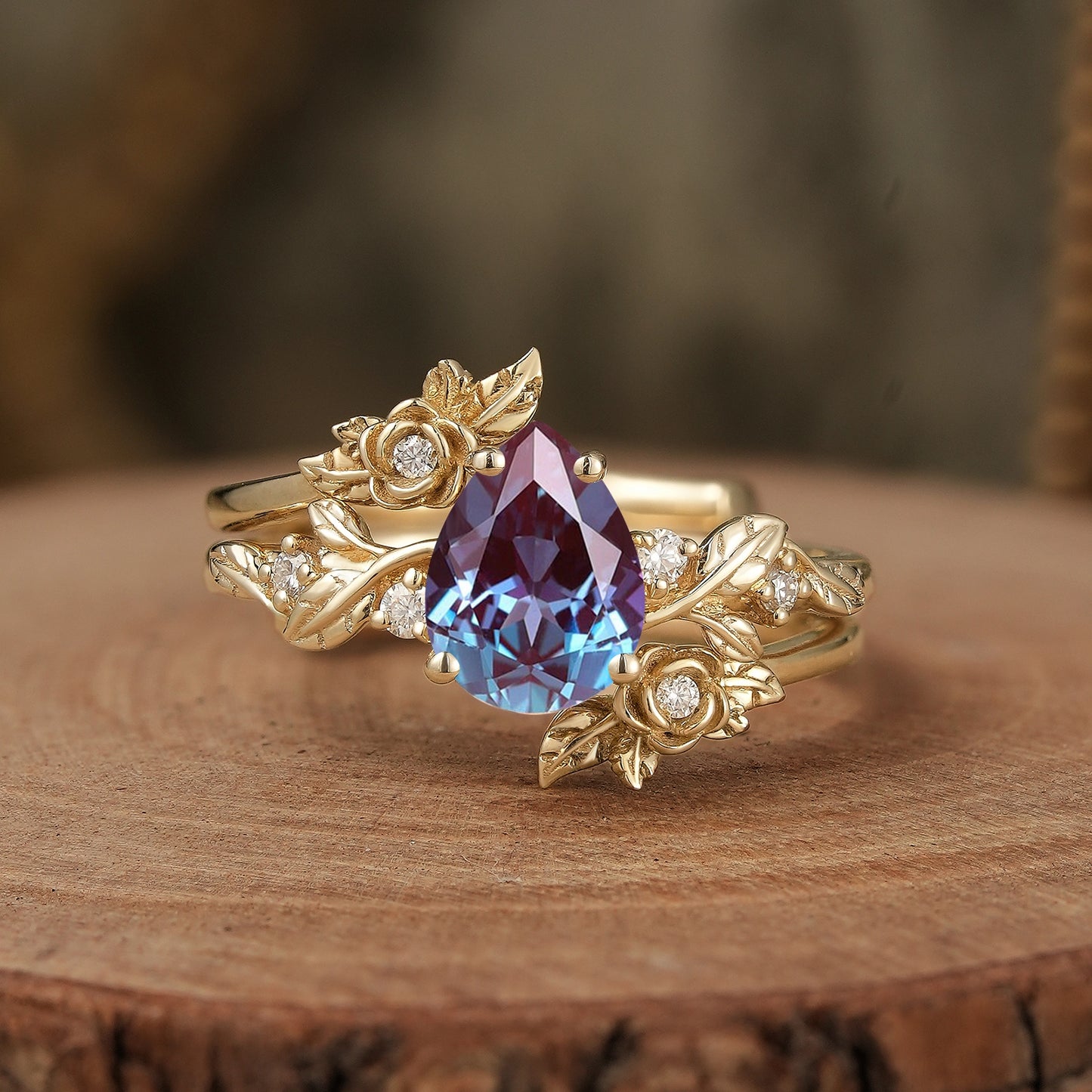 Rose Blossom: Pear-Cut Moissanite Floral Ring Set - Camille