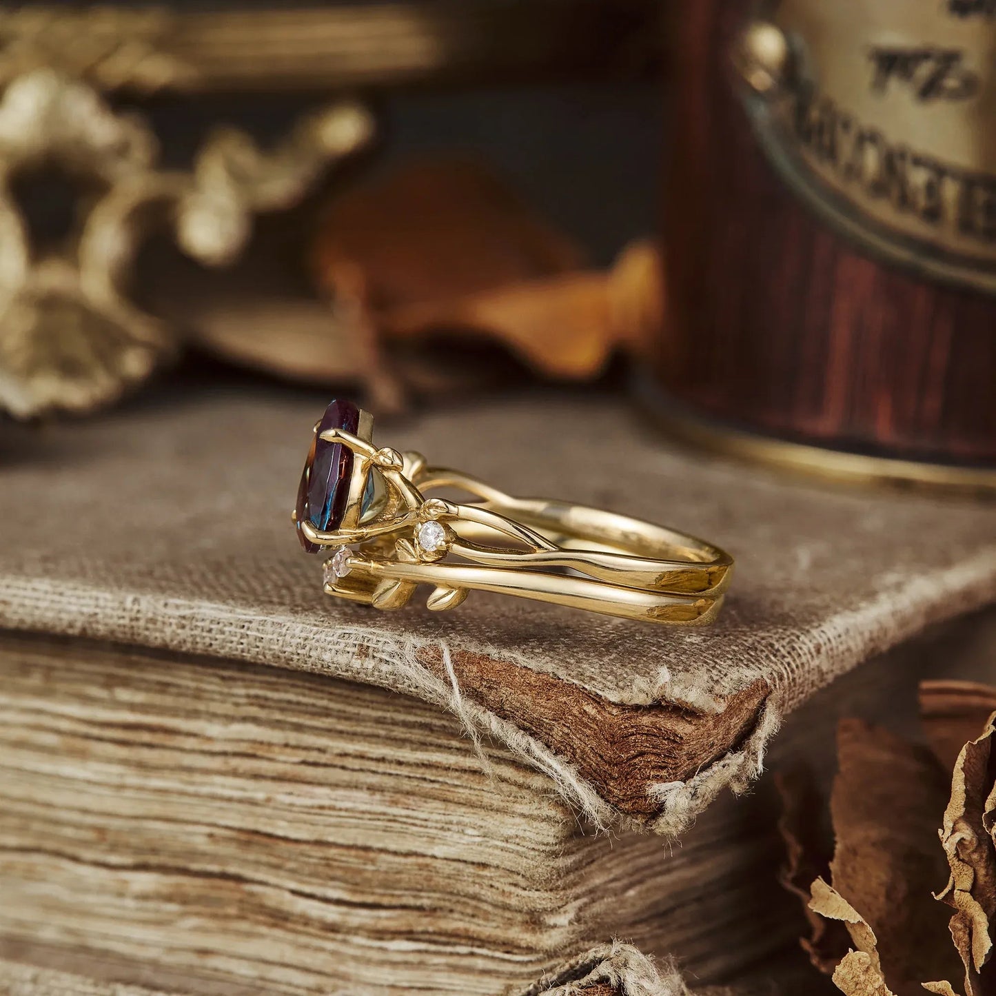 Crossed Leaves Alexandrite Engagement Ring Set - Isabella - GemsMagic