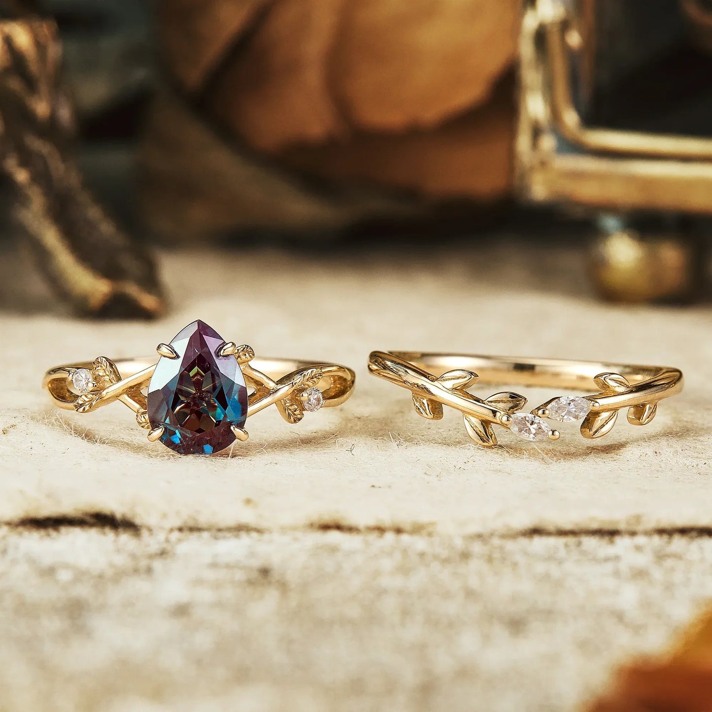 Crossed Leaves Alexandrite Engagement Ring Set - Isabella - GemsMagic