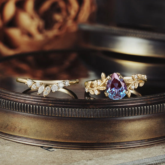 Dancing Leaf: Alexandrite Elegance Ring Set - Juliet - GemsMagic