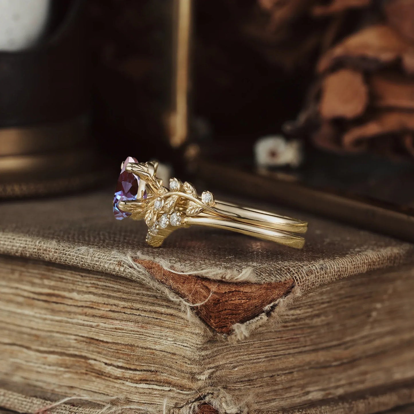 Dancing Leaf: Alexandrite Elegance Ring Set - Juliet - GemsMagic