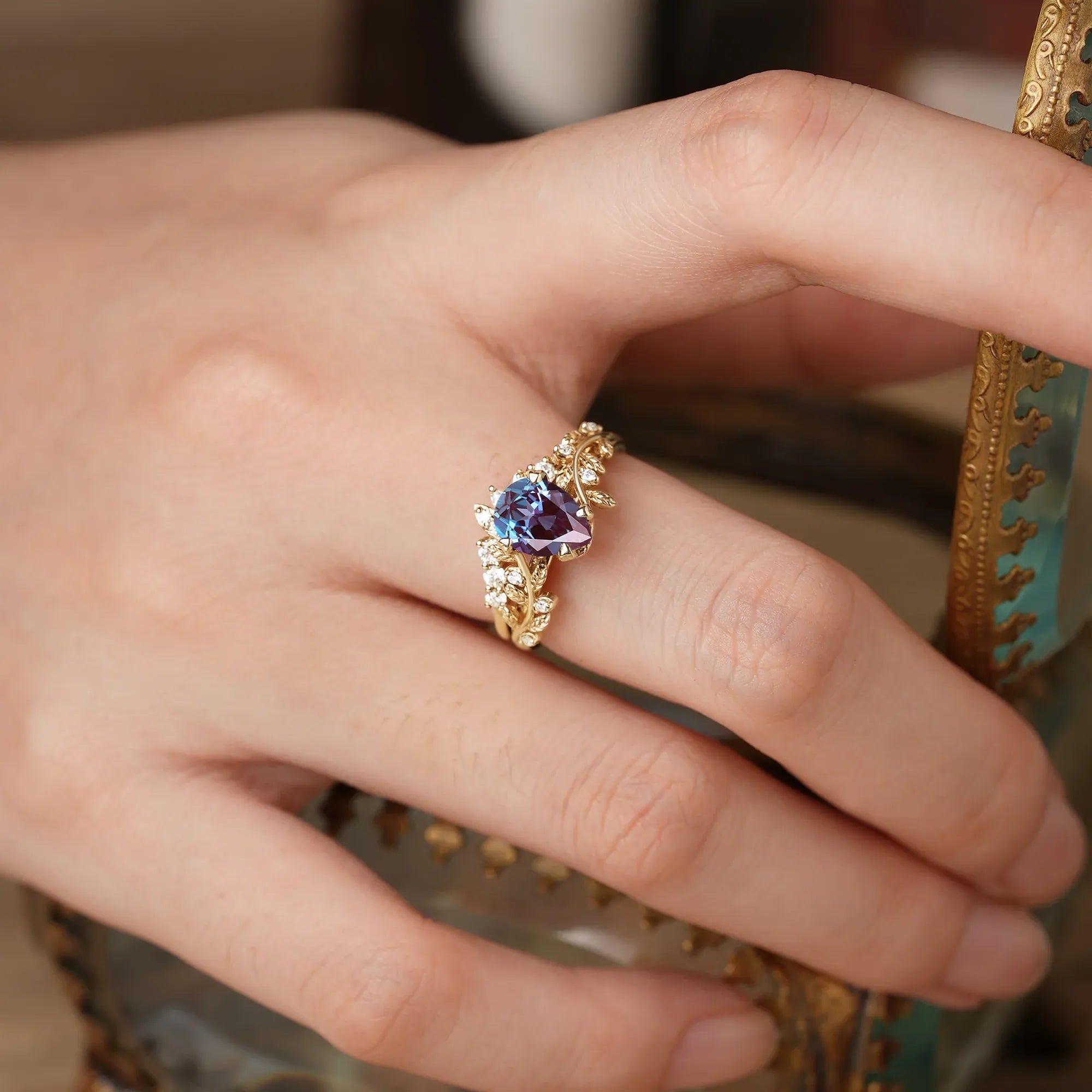 Dancing Leaf: Alexandrite Elegance Ring Set - Juliet - GemsMagic