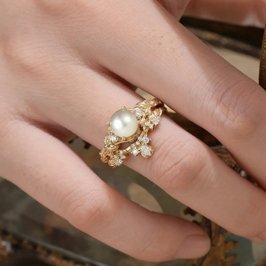 Embrace of Nature: Pearl Leaf Ring Set - GemsMagic
