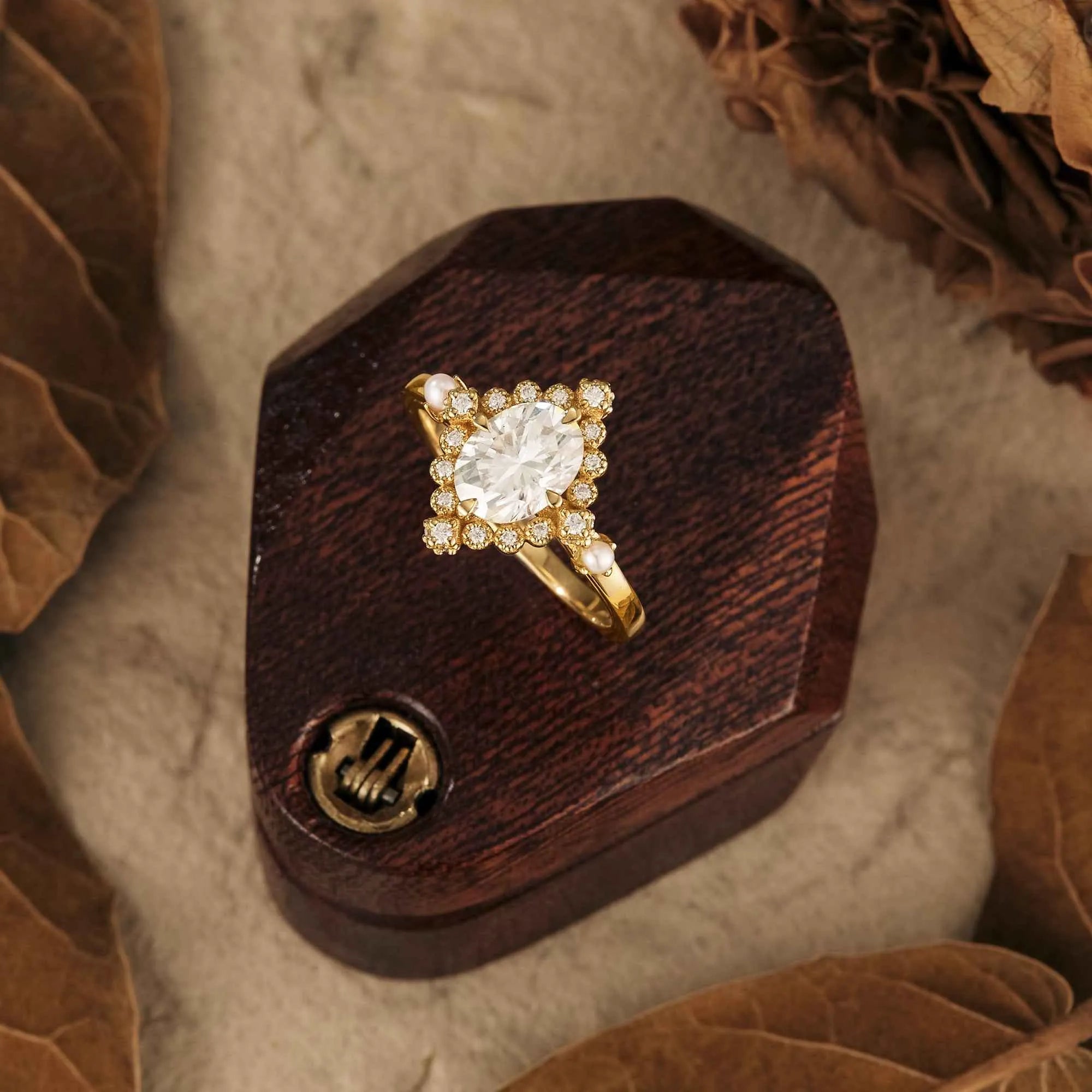 Exclusive Moissanite Rings for Elegant Ladies - GemsMagic - GemsMagic