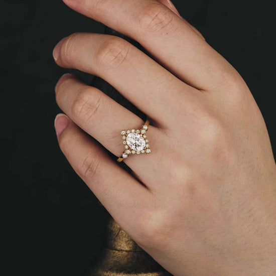 Exclusive Moissanite Rings for Elegant Ladies - GemsMagic - GemsMagic