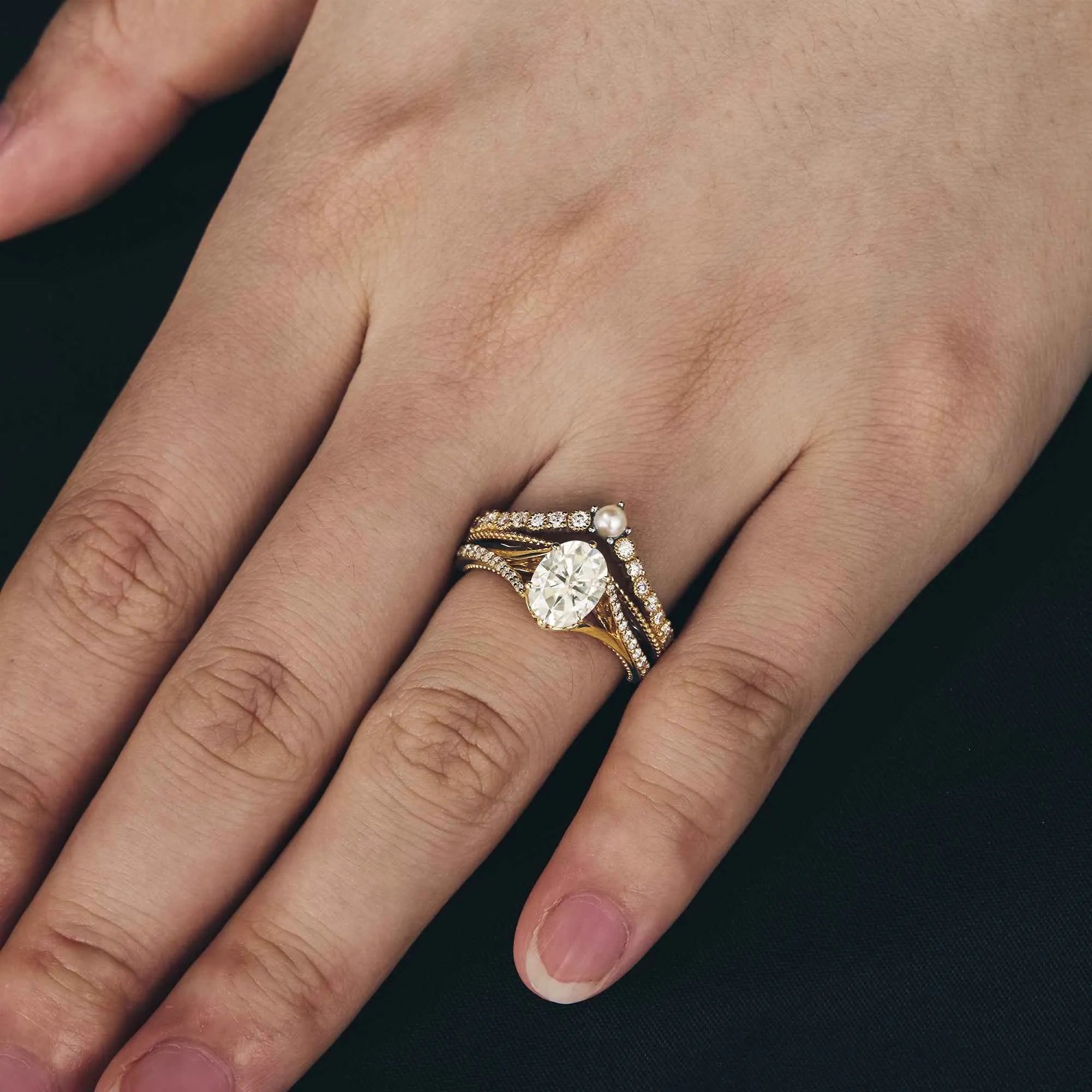 Exquisite Oval Moissanite Peekaboo Ring Set 2pcs - GemsMagic - GemsMagic