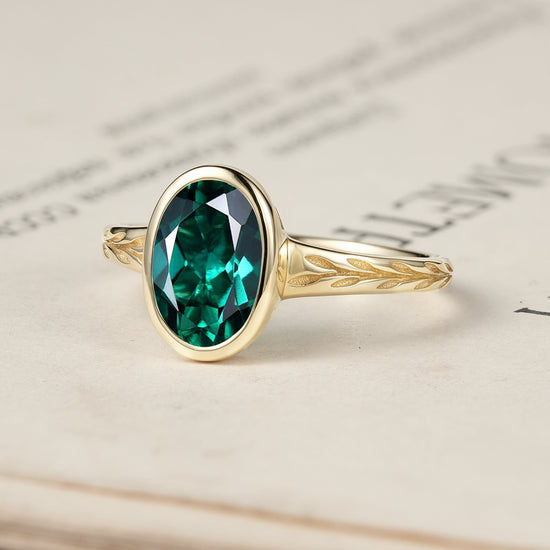 Golden Elegance: Oval Emerald Leaf Ring | Celia (925 Silver) - GemsMagic