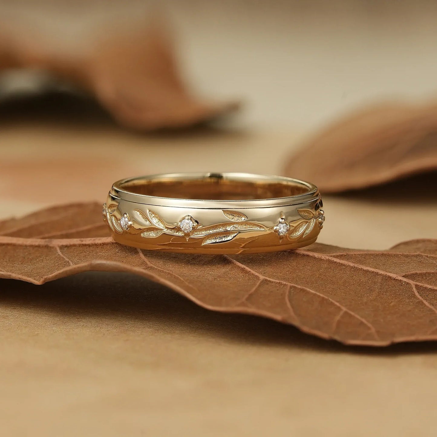 Golden Laurel Men's Band with Diamond Accents - Laurence - GemsMagic