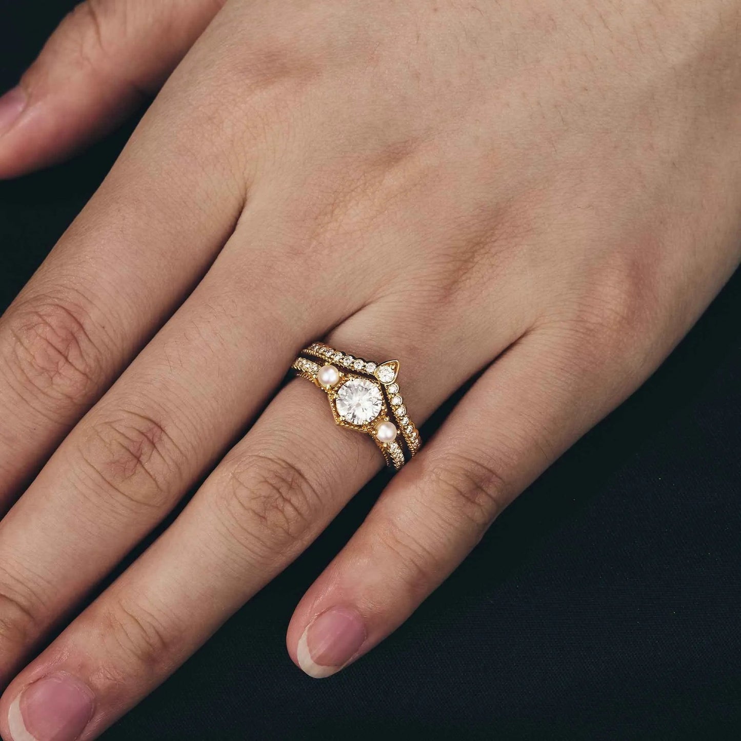 Gorgeous Moissanite Peekaboo Ring Set 2pcs - GemsMagic - GemsMagic