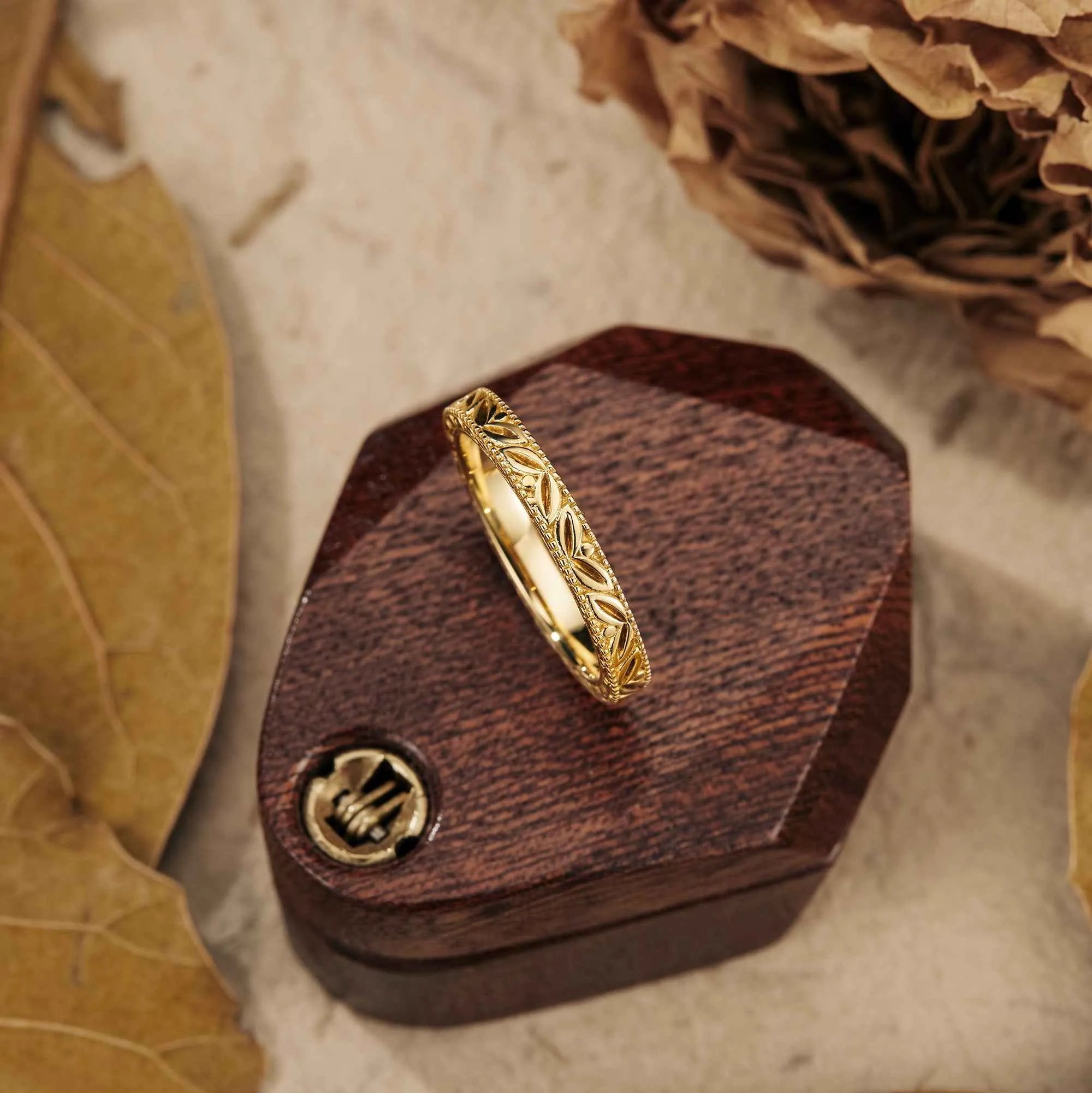 Handmade Engraved Natural Inspired Leaf Wedding Band - GemsMagic - GemsMagic