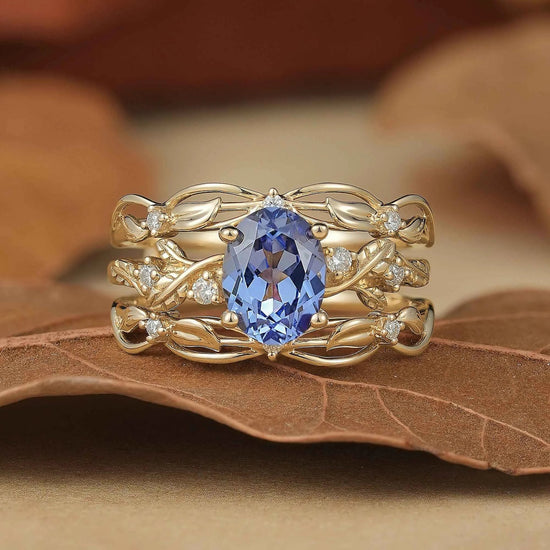 Hidden Garden Gems:Cornflower Sapphire & Moissanite Ring Set - Theodora - GemsMagic
