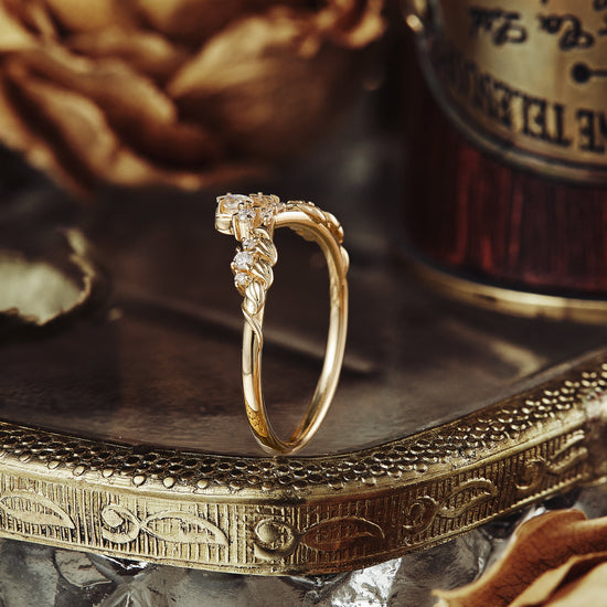 Inverted Pear Leaf Design Wedding Band - Abigail - GemsMagic