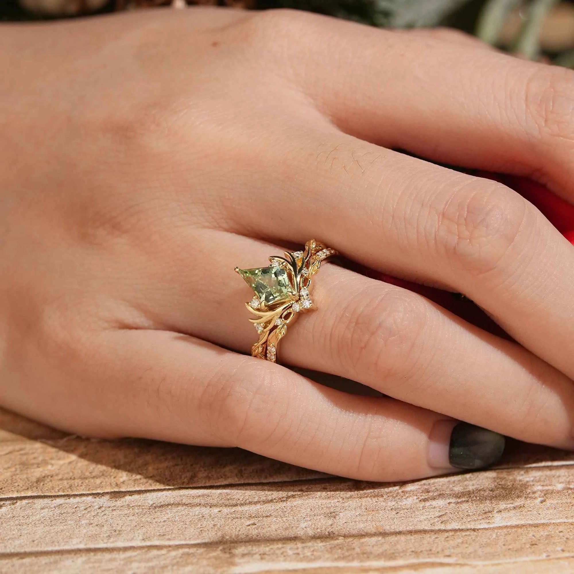 Kite Cut Green Sapphire Stag Inspired Bridal Ring Set Elven Ring Set
