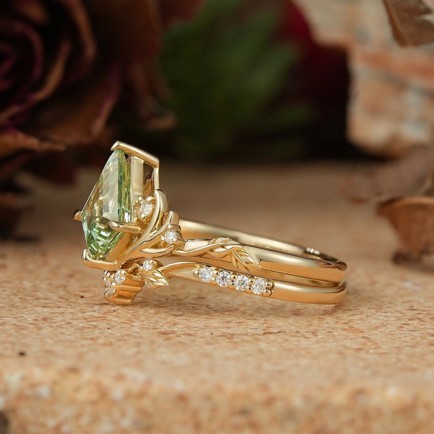 Kite Cut Green Sapphire Stag Inspired Bridal Ring Set Elven Ring Set - GemsMagic
