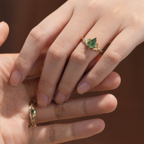 Kite Cut Moss Agate Leaf Couple Rings - Endless Devotion - GemsMagic