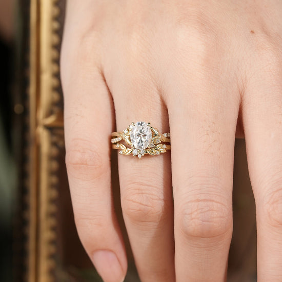 Moissanite Leaf & Moon Design Bridal Set - Alice - GemsMagic