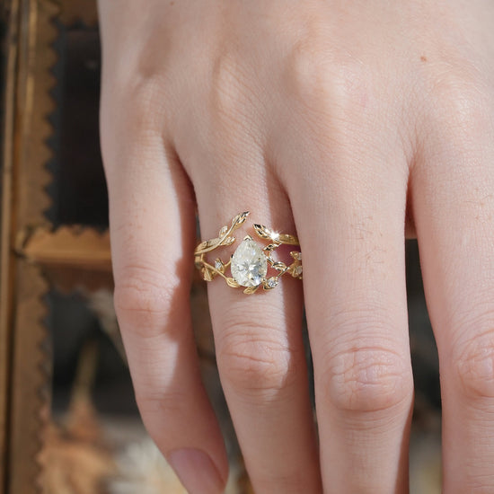 Moissanite Vine Inspired Pear Shaped Design Bridal Set - Yara - GemsMagic