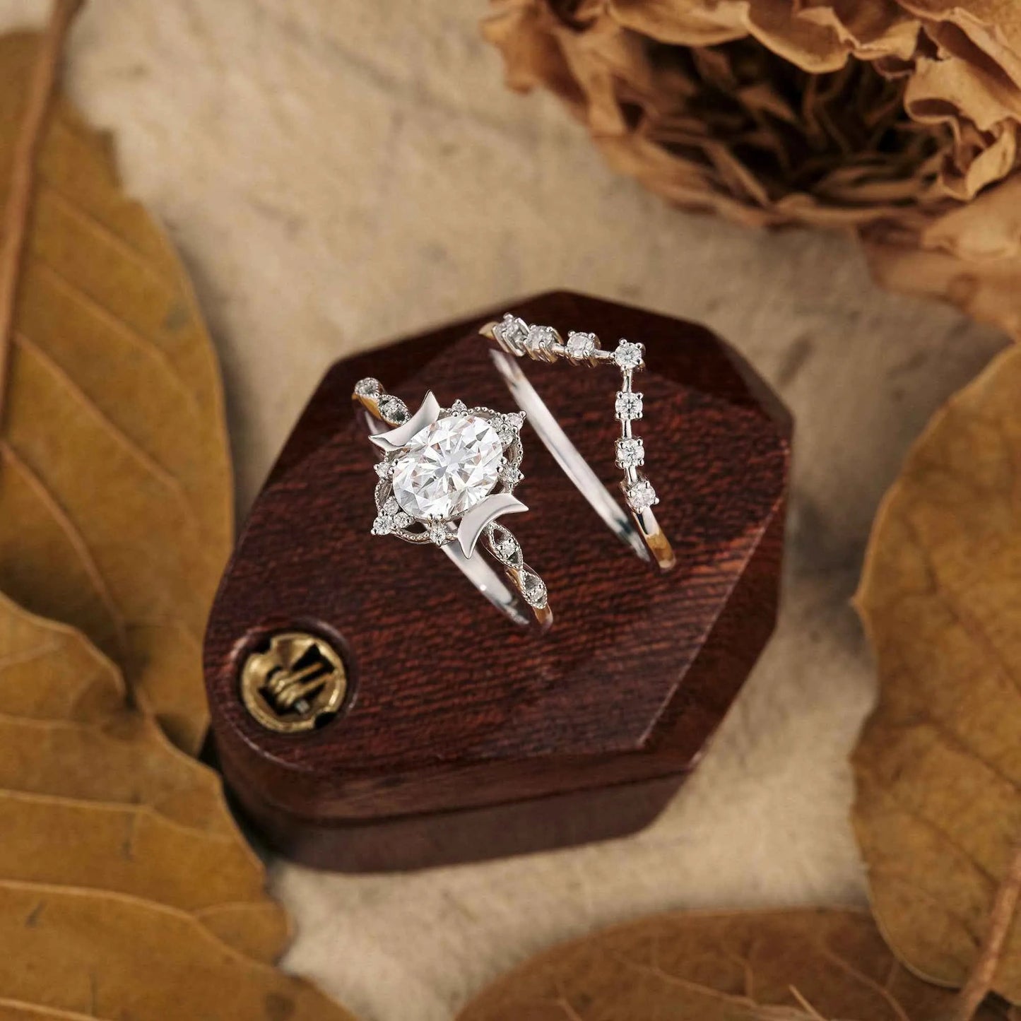 Moon Inspired Moissanite Engagement Ring Set 2pcs - GemsMagic - GemsMagic