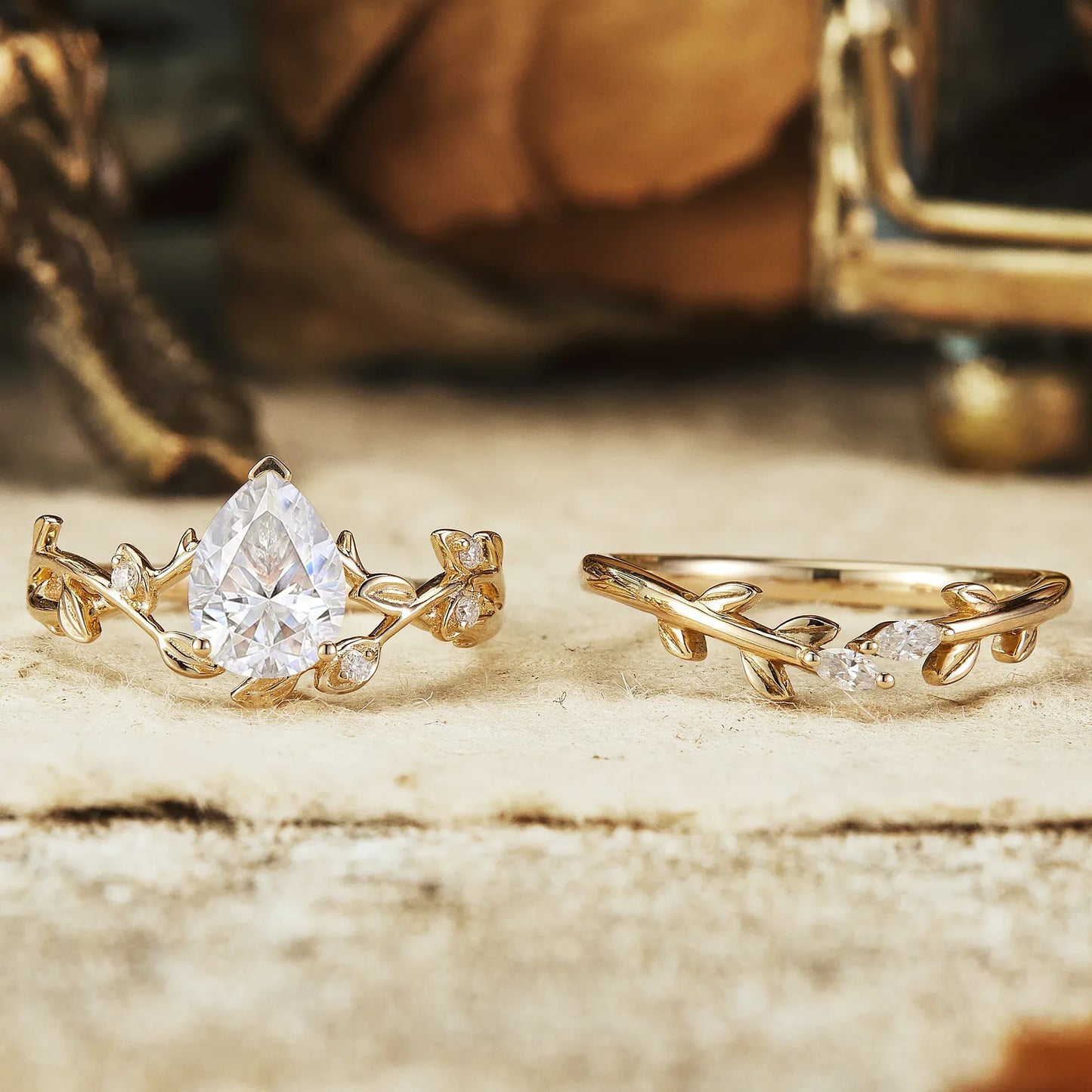 Pear Cut Moissanite Twisted Leaf Engagement Ring Set