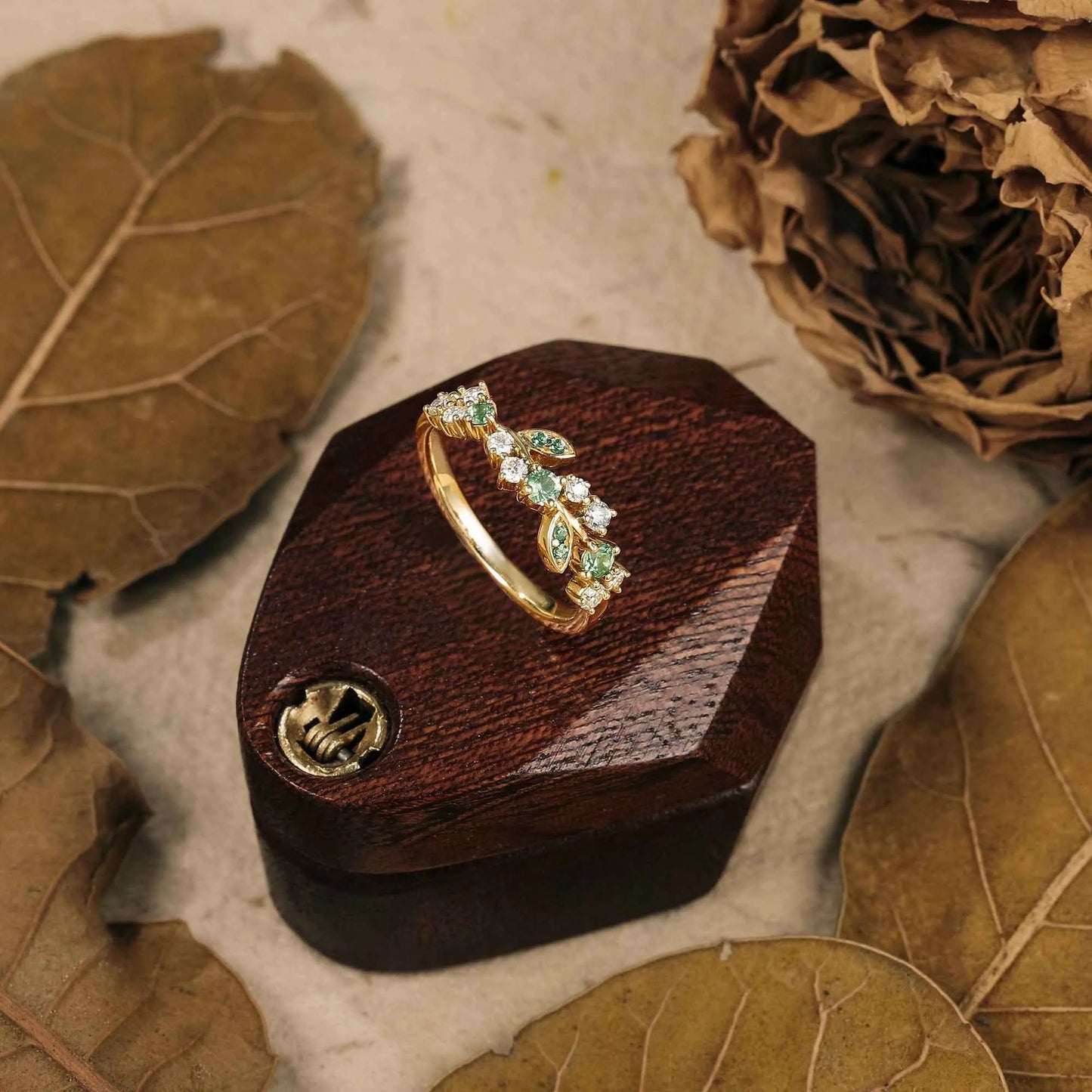 Nature Inspired Grapevine Leaf Ring - Ondine - GemsMagic - GemsMagic