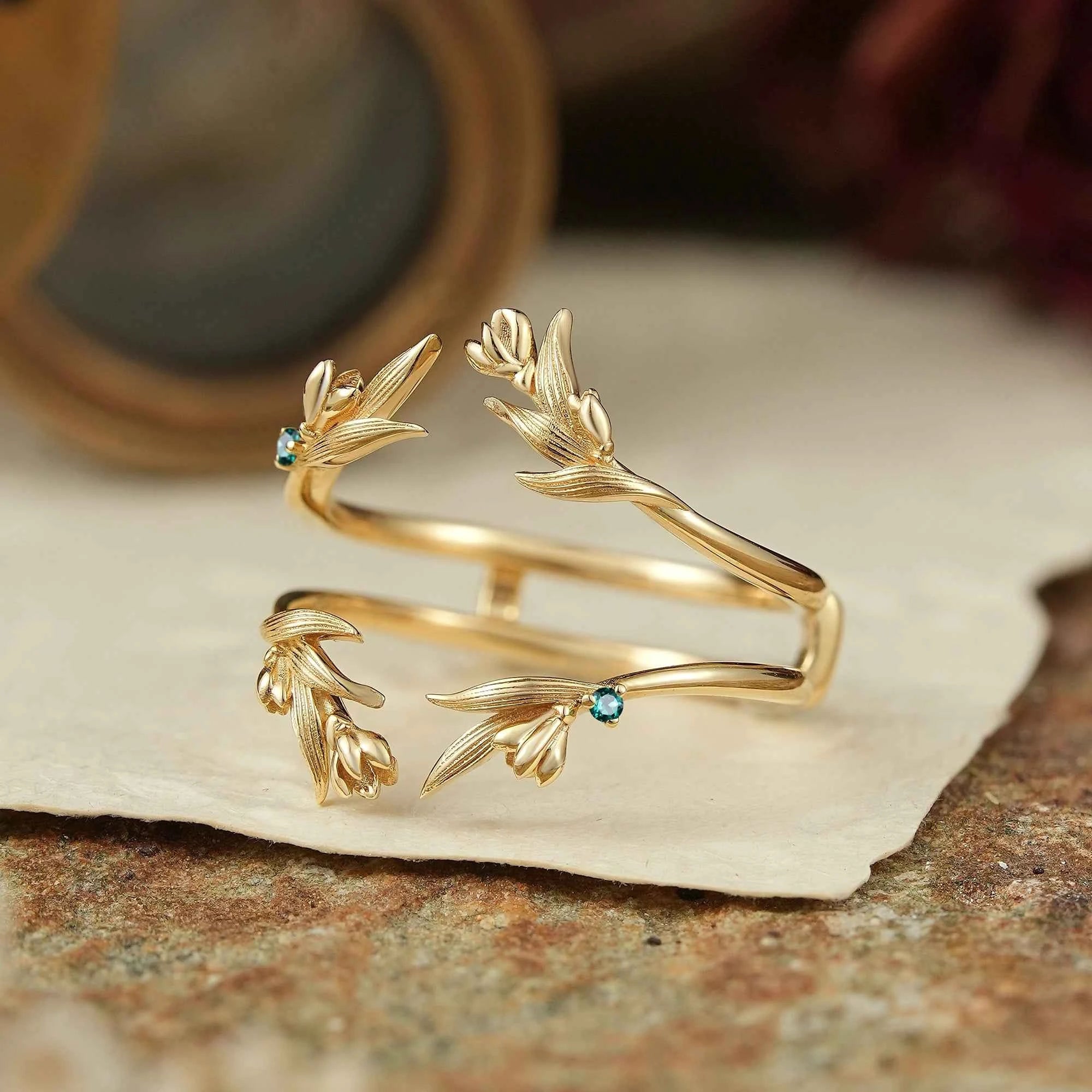 Nature Inspired Natural Emerald Enhancer Wedding Band - GemsMagic - GemsMagic