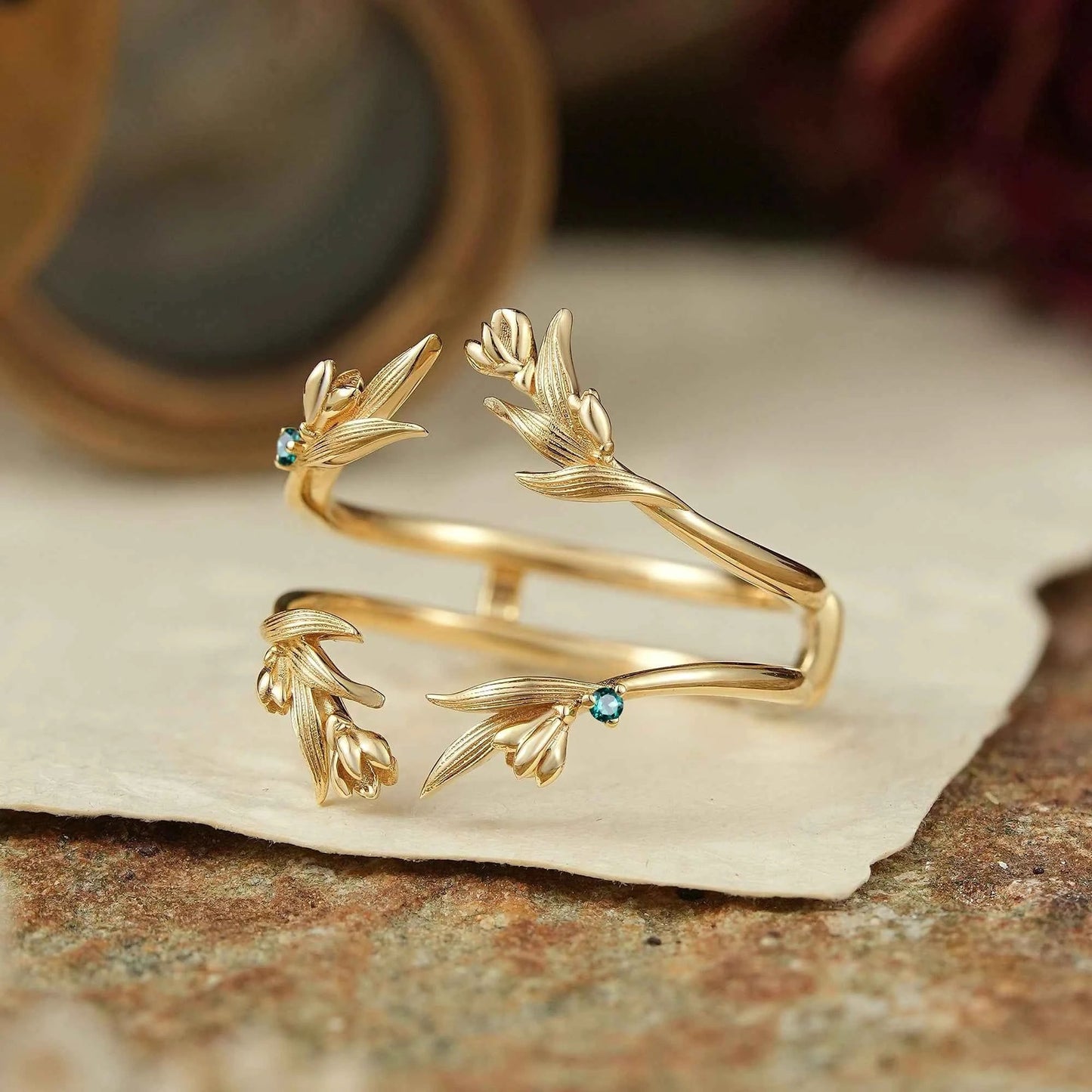 Nature Inspired Natural Emerald Enhancer Wedding Band - GemsMagic - GemsMagic