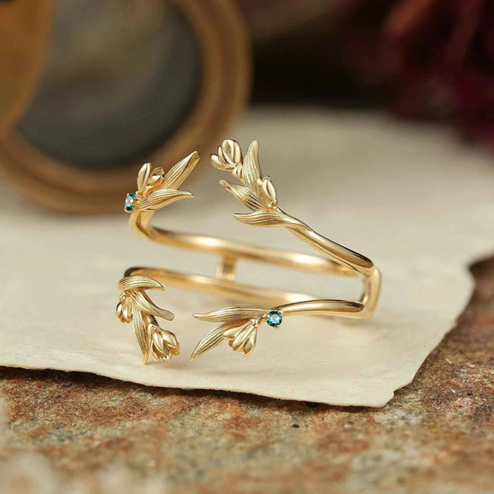 Nature Inspired Natural Emerald Enhancer Wedding Band - GemsMagic - GemsMagic