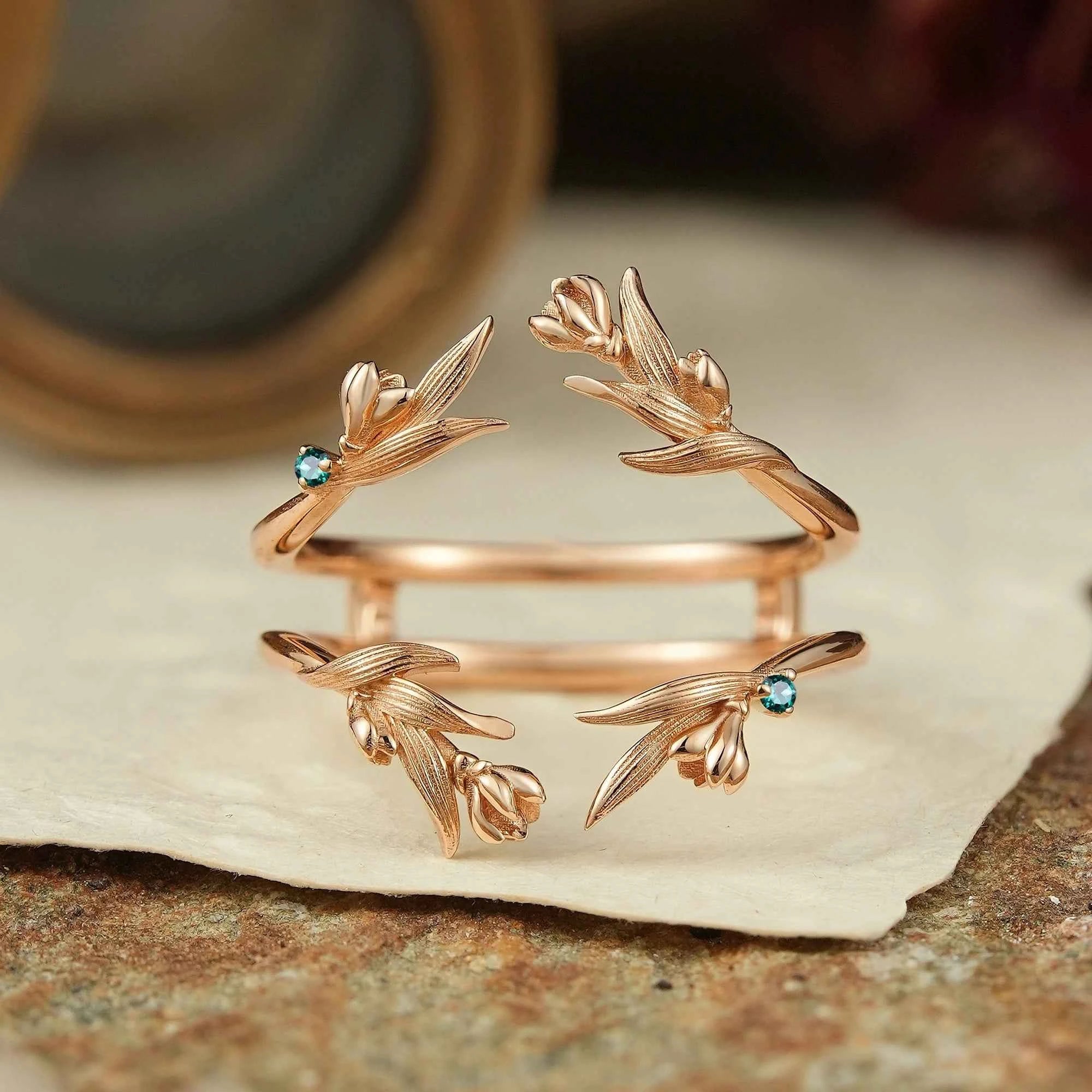 Nature Inspired Natural Emerald Enhancer Wedding Band - GemsMagic - GemsMagic