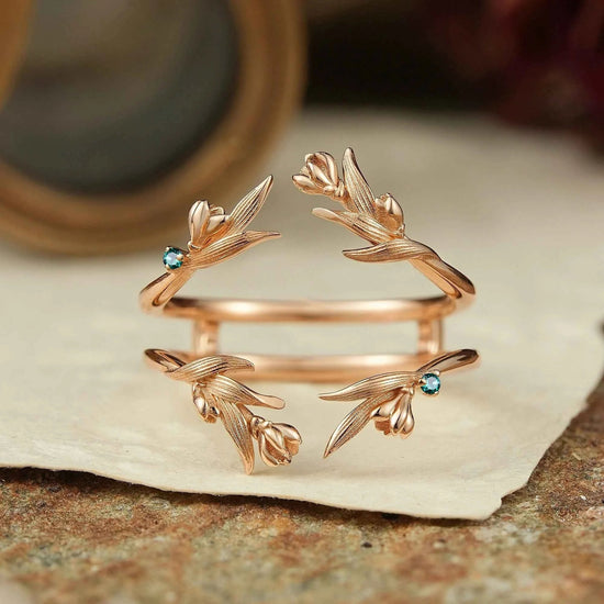 Nature Inspired Natural Emerald Enhancer Wedding Band - GemsMagic - GemsMagic