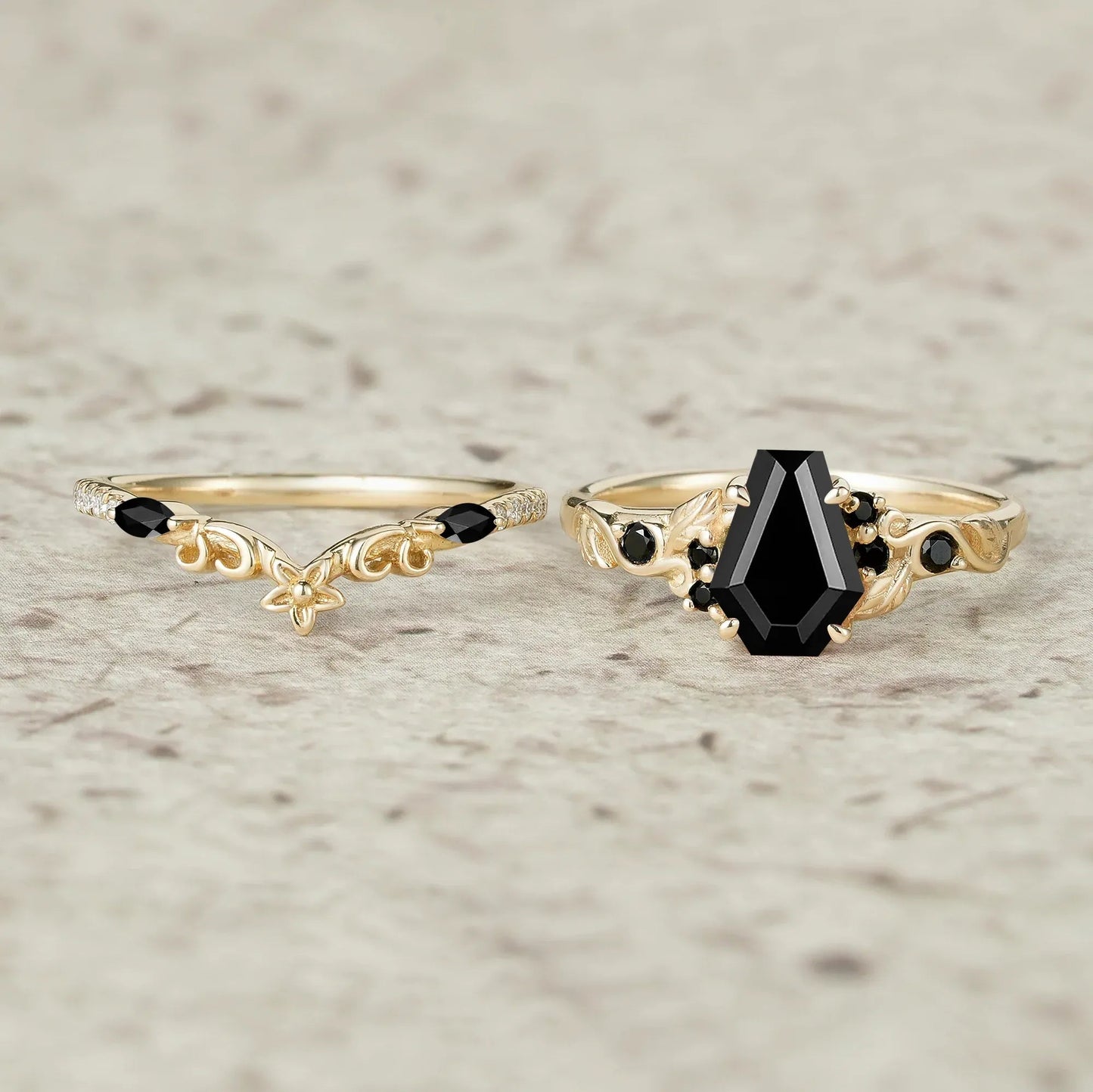 Nature's Embrace: Coffin Cut Black Onyx Leaf Ring Set - Lila - GemsMagic