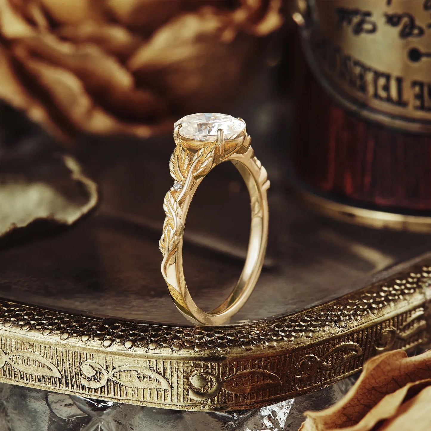 Oval Cut Moissanite Leaf Ring - Beata - GemsMagic