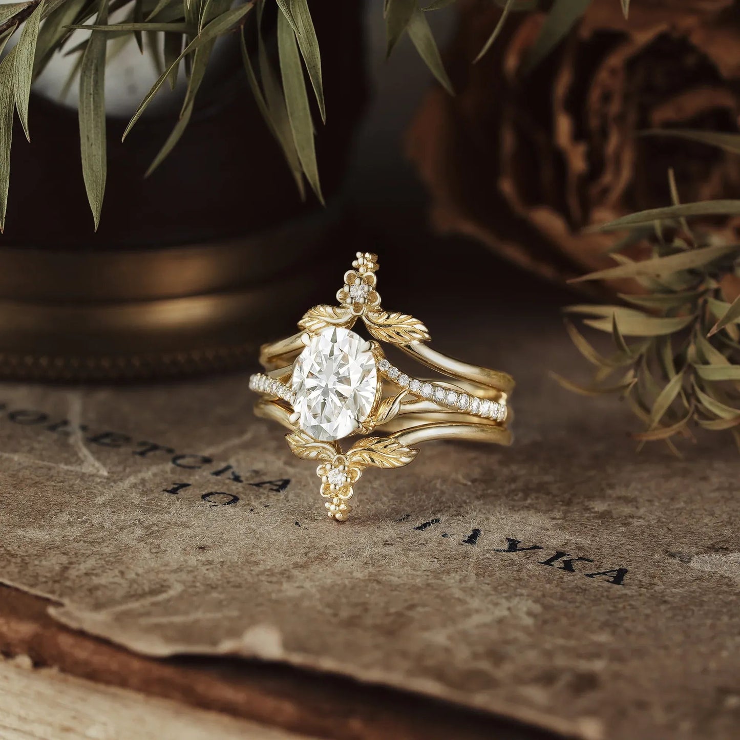 Oval Cut Moissanite Leaf Ring Set - Dahlia - GemsMagic