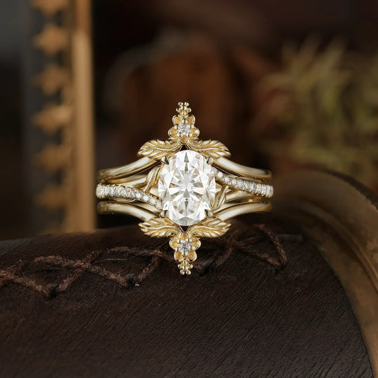 Oval Cut Moissanite Leaf Ring Set - Dahlia - GemsMagic