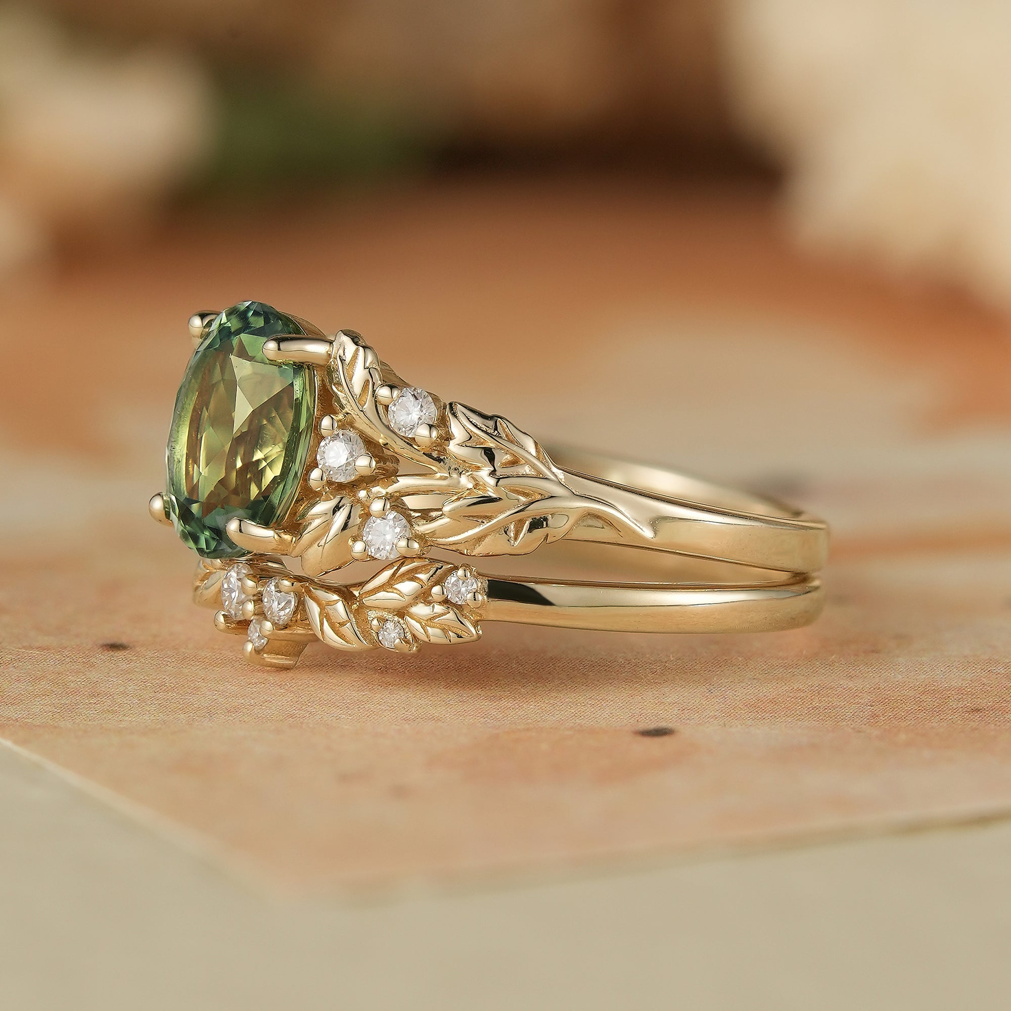 Oval Green Sapphire & Moissanite Ring Set 2pcs - Kairi - GemsMagic