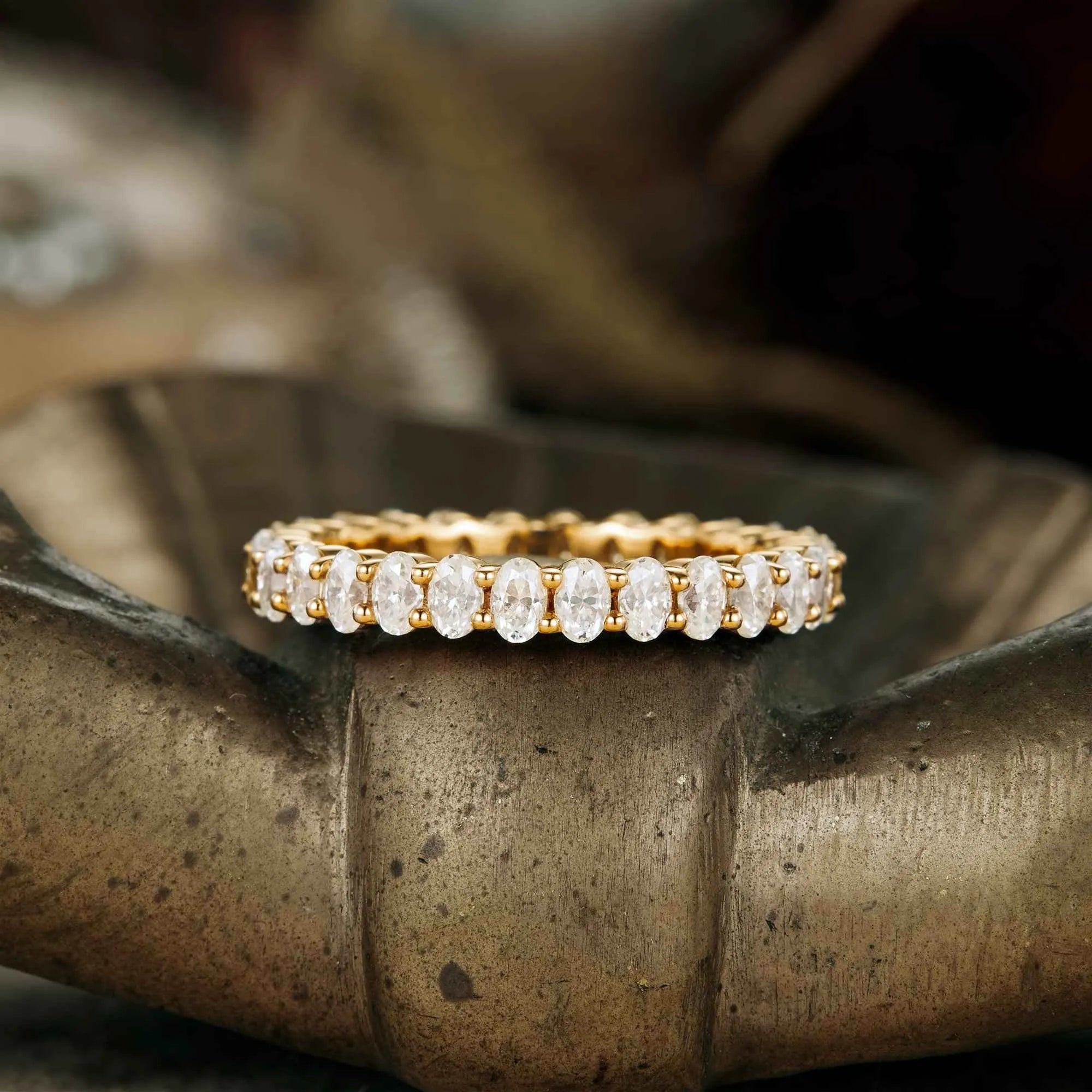 Oval Moissanite Eternity Wedding Band - GemsMagic - GemsMagic