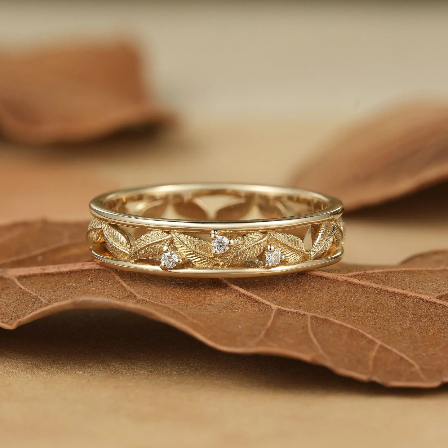 Palm Leaves Inspired Moissanite Men's Band - Isaac - GemsMagic