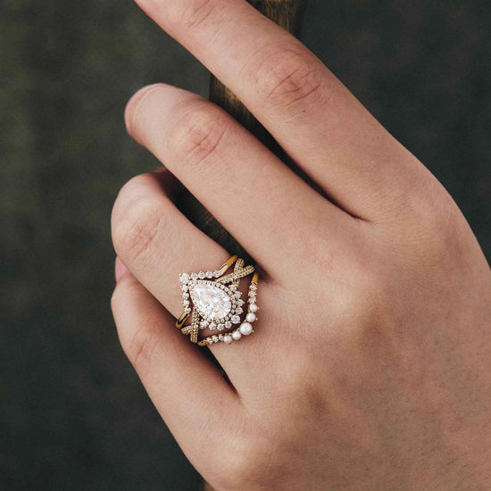 Pear Cut Moissanite Engagement Ring Set 3pcs - GemsMagic - GemsMagic