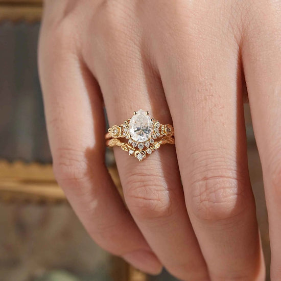 Pear Cut Moissanite Moon And Flower Inspired Bridal Ring Set - GemsMagic