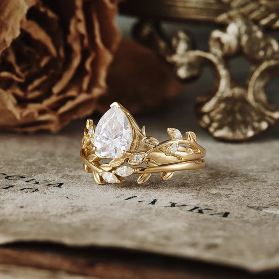 Pear Cut Moissanite Twisted Leaf Engagement Ring Set 2pcs - GemsMagic - GemsMagic