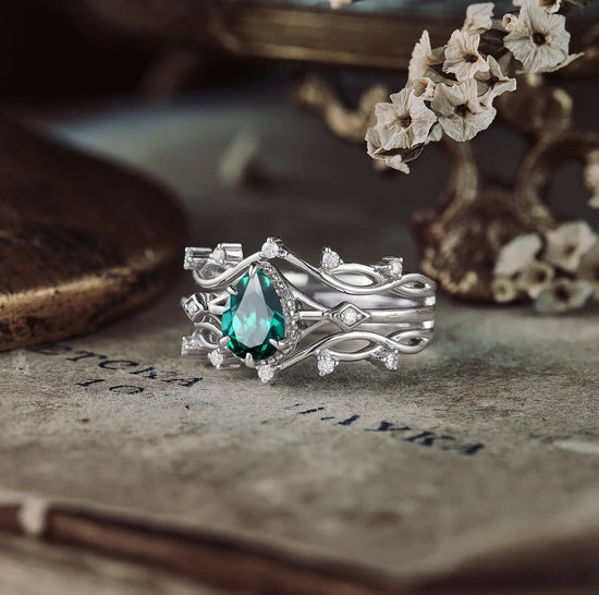 Pear Emerald Vineman Enhancer Ring Set 2pcs - GemsMagic - GemsMagic