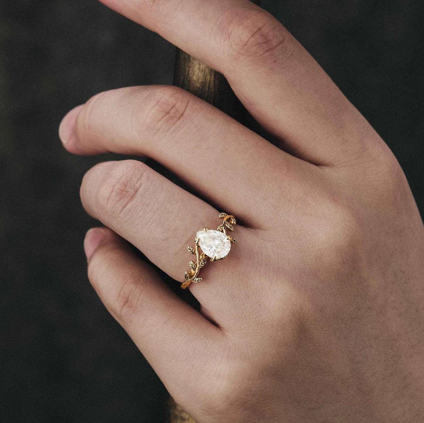 Pear Moissanite Leaf Design Engagement Ring - GemsMagic - GemsMagic