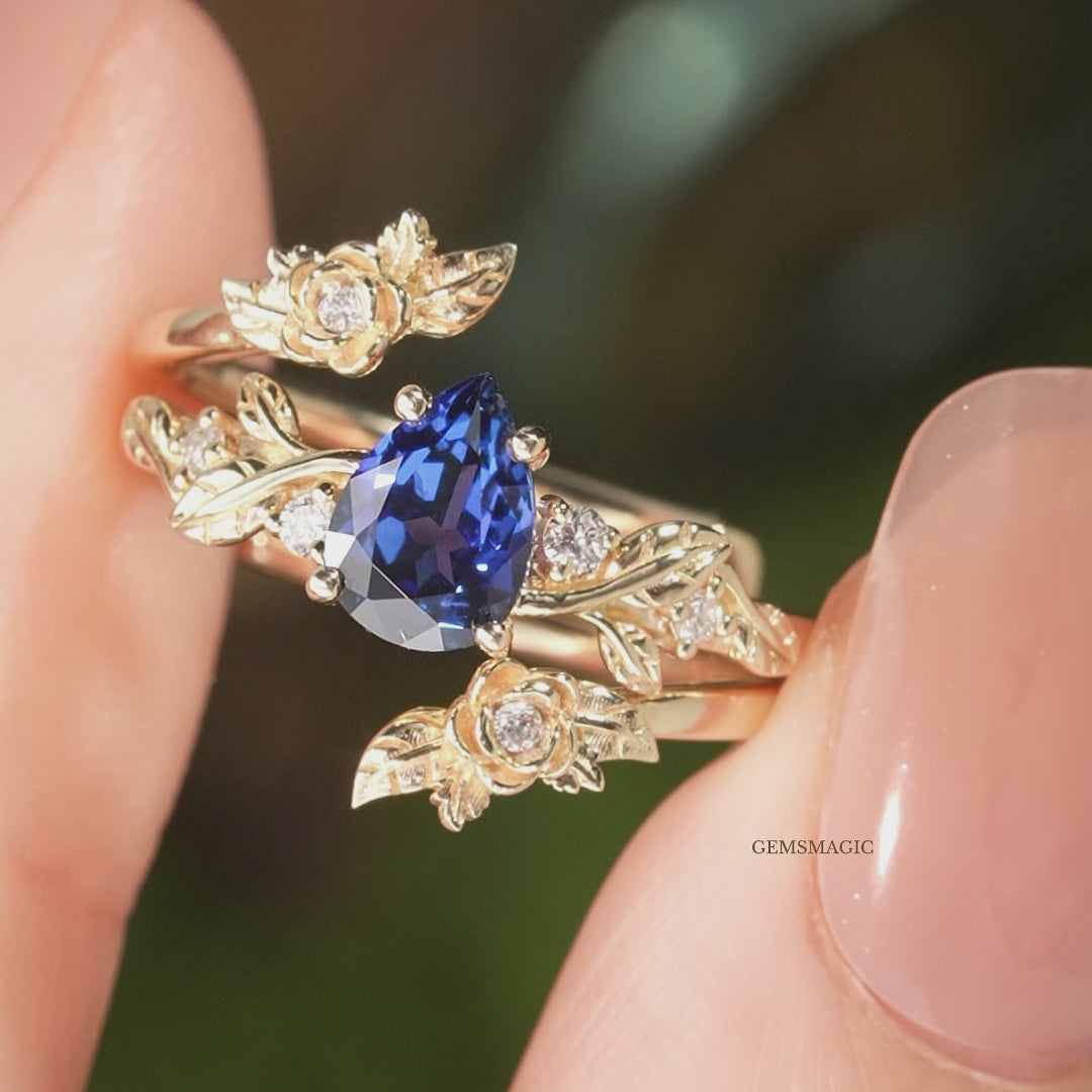 Load and play video in Gallery viewer, Pear Cut Royal Blue Sapphire Floral Ring Set Rose Blossom - Camille
