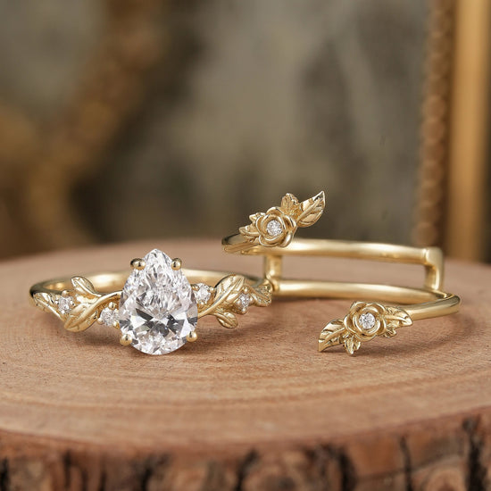 Rose Blossom: Pear - Cut Lab Grown Diamond Floral Ring Set - Camille - GemsMagic