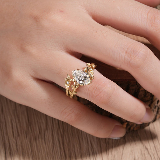 Rose Blossom: Pear - Cut Lab Grown Diamond Leaf Ring Set - Helena - GemsMagic