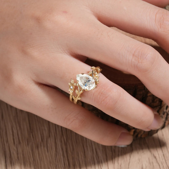 Rose Blossom: Pear - Cut Moissanite Leaf Ring Set - Helena - GemsMagic