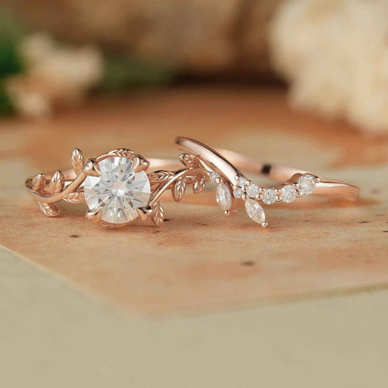 Rose Gold Round Cut Moissanite Bridal Set - Elara - GemsMagic - GemsMagic