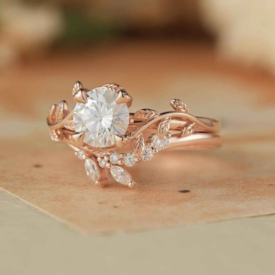 Rose Gold Round Cut Moissanite Bridal Set - Elara - GemsMagic - GemsMagic