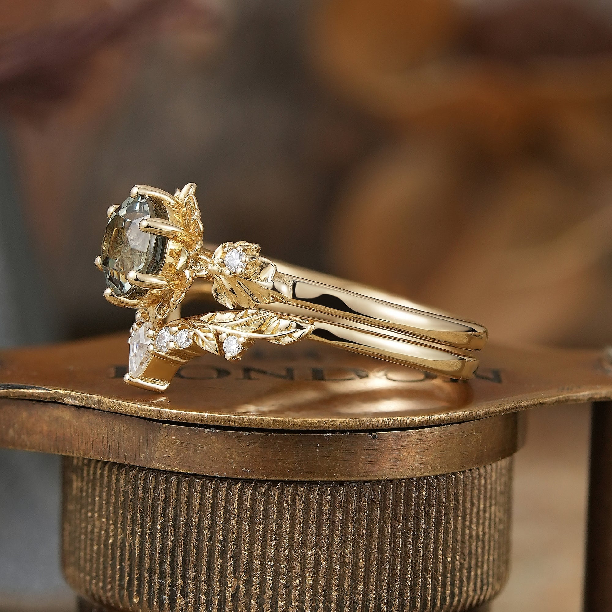 Round Cut Green Sapphire Nature Inspired Bridal Ring Set - Leora - GemsMagic