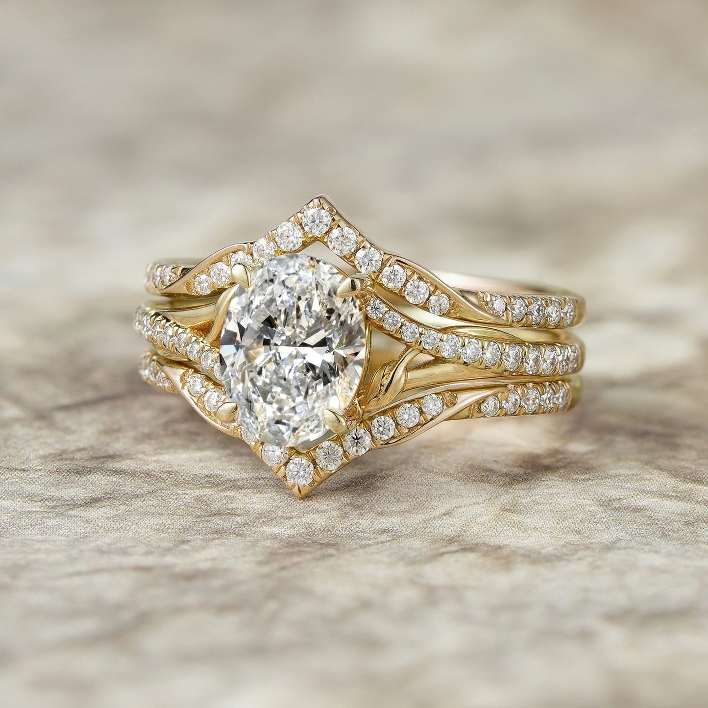 2pcs Oval-cut Lab Grown Diamond Gold Ring set